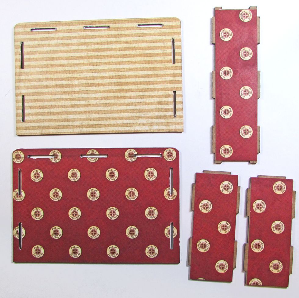 Use G45 Communique paper to cover the inside of the box pieces. Use gel medium. Sponge edges with ink.