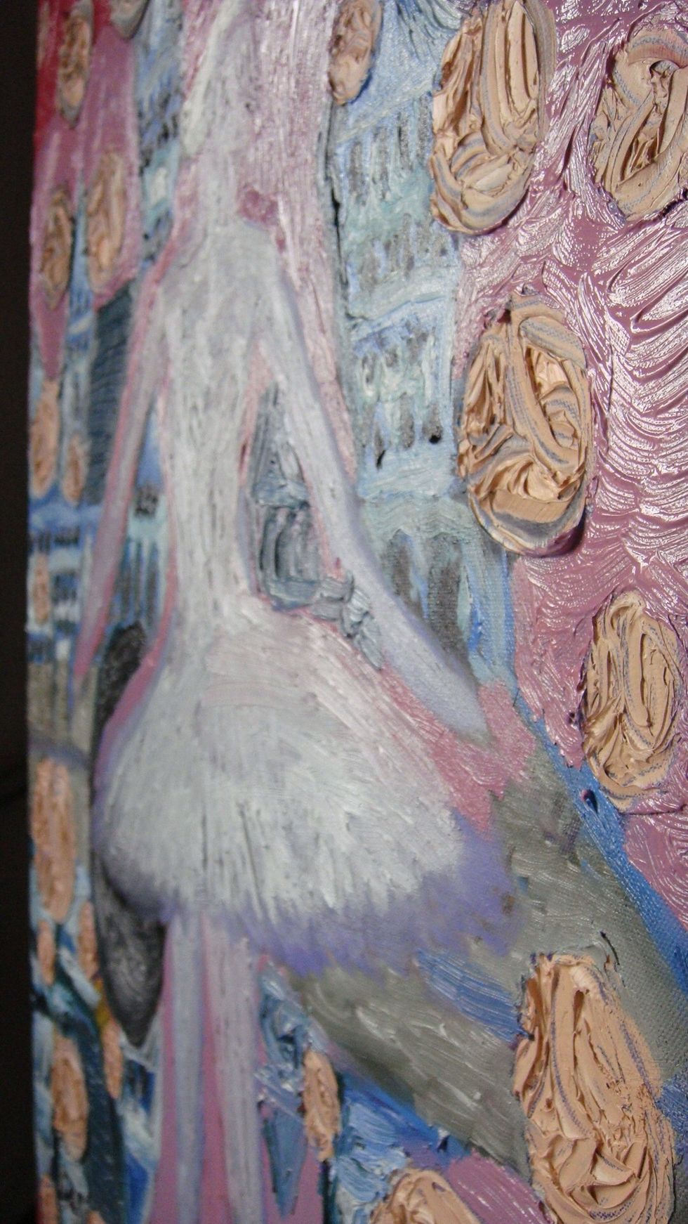 Use knife to make flowers,as vivid as they are.