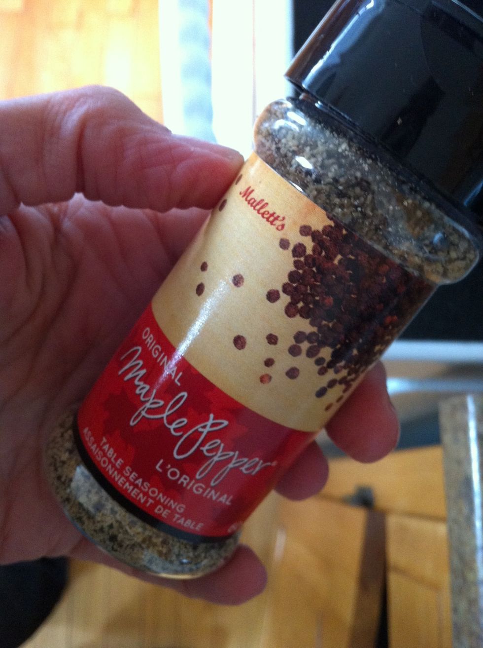 Use maple pepper seasoning to season cauliflower. (Could use Morton's seasoning, or a mixture of salt, pepper, and a tsp maple syrup)