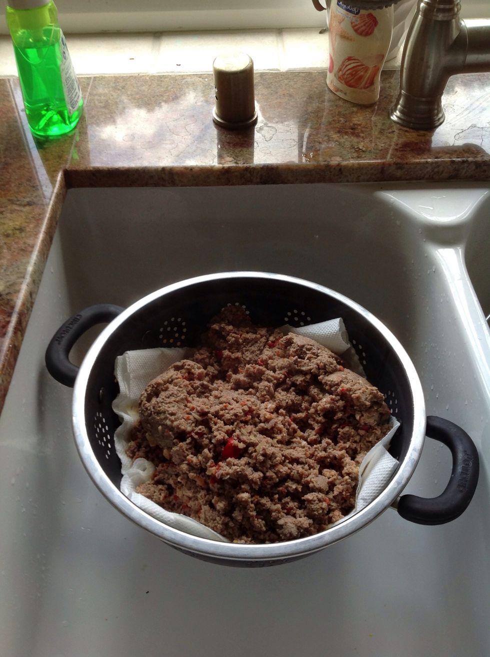 Use more paper towels to press out the fat.