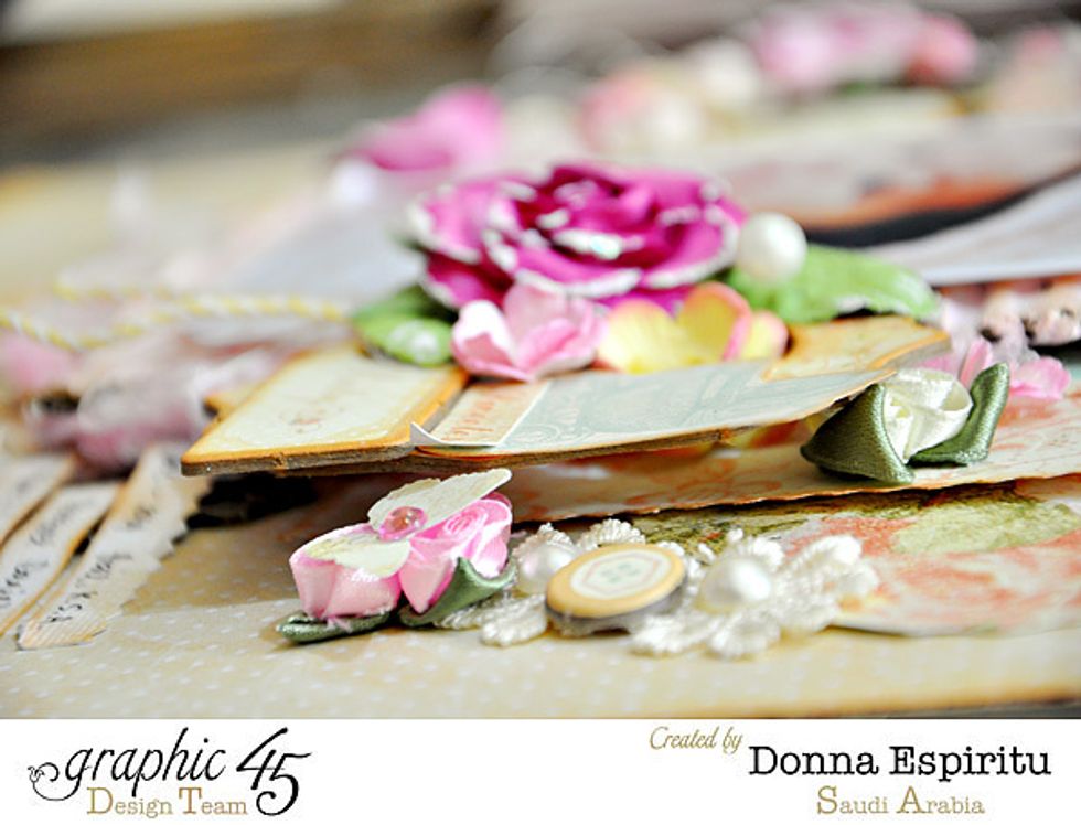 Use the flowers instead of thick foam tapes under chipboard/element clusters.