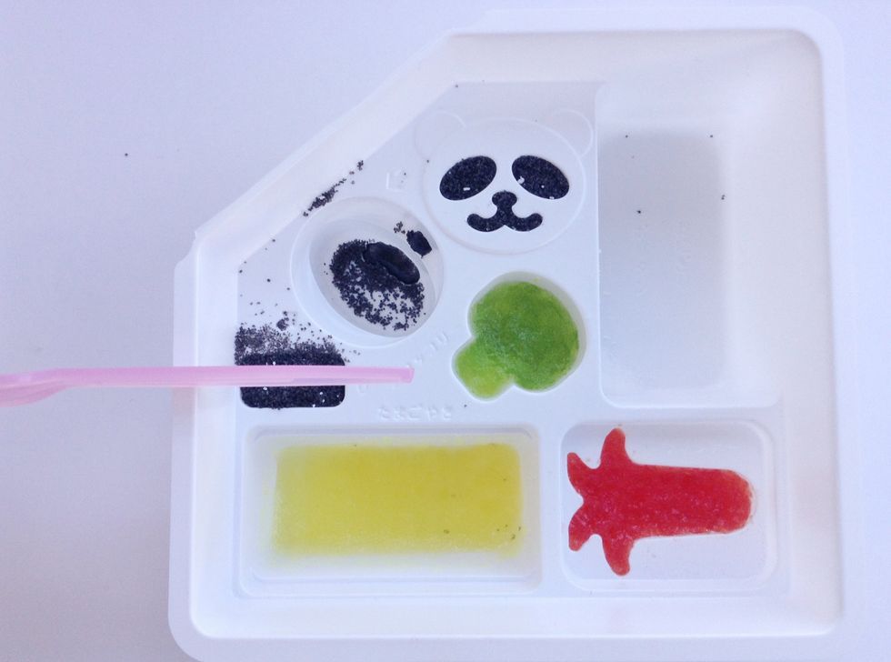 Use the Fork end to Level the Powder in the Rectangle until it is also nice, neat and visible-You can sweep the powder into the Oval Reservoir in between them to catch what you swipe off-