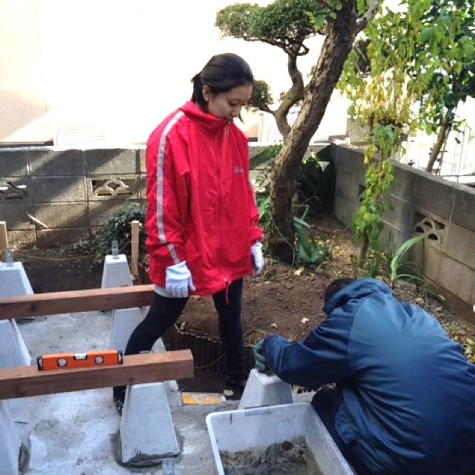 Use the level to level a foundation.