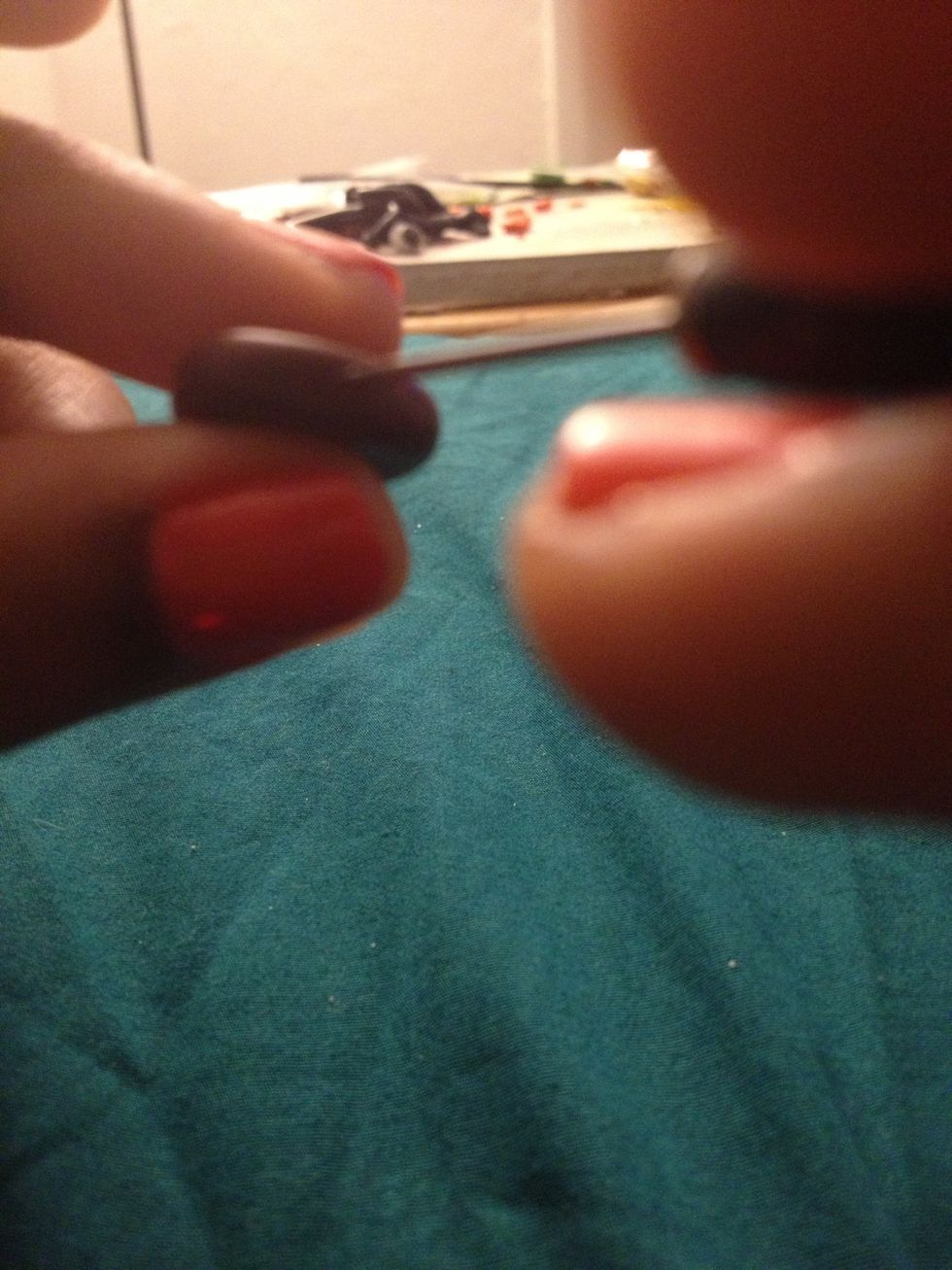 Use the needle tool to make texture on the side of the burger by poking holes. Sorry the picture is so blurry!