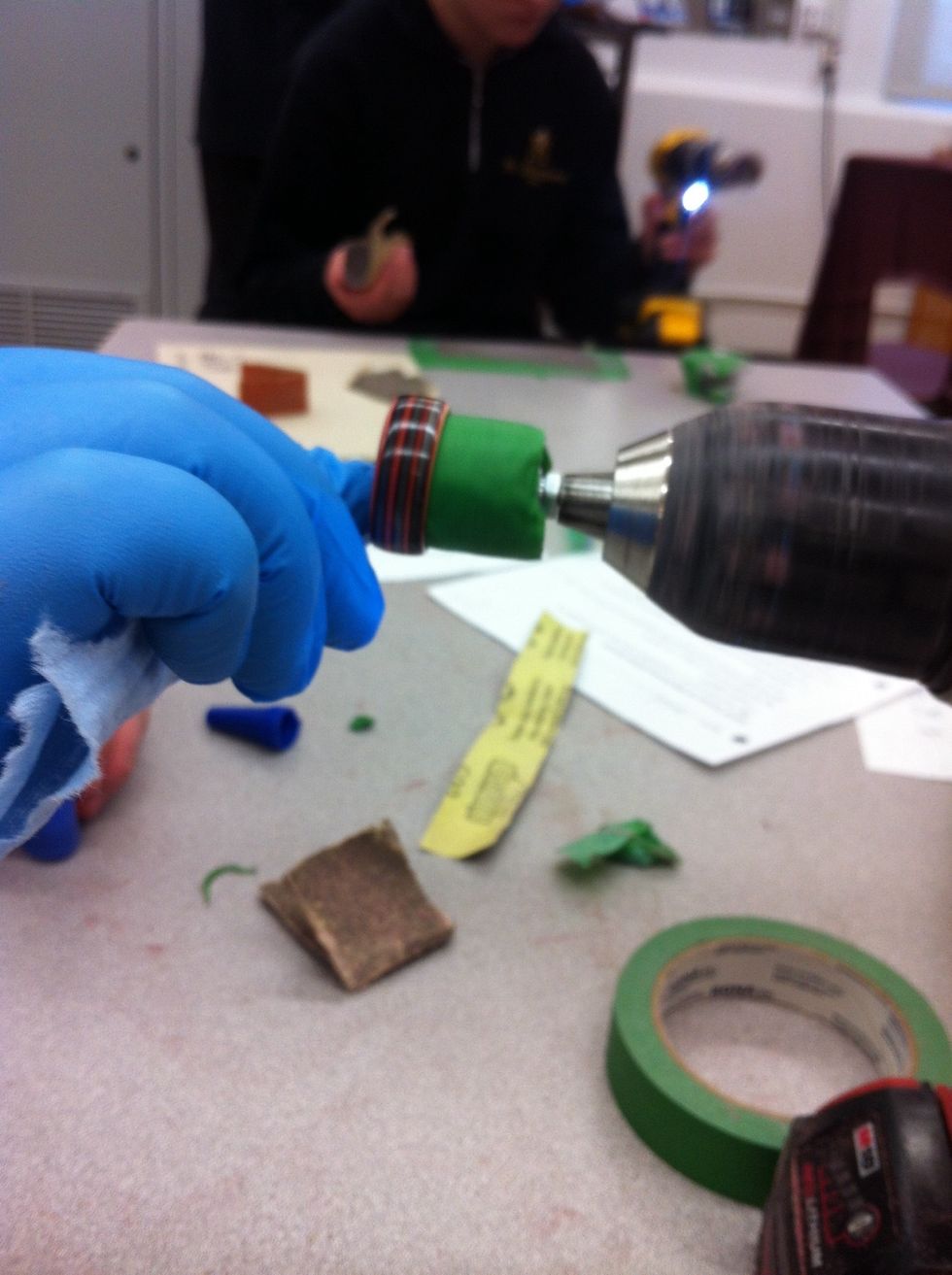 Use the paper towel to Surper glue your ring