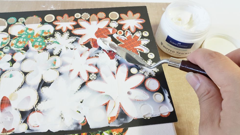 Use the Raining Cats & Dogs flower backing as stencil, apply Faber-Castell Whipped Sparkle, don\u2019t forgot the sides as well, heat tool to dry, this will give an uneven texture look