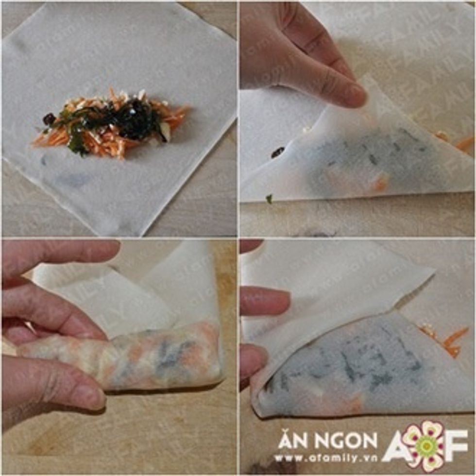 Use the square rice paper. Put it in warm water just 20s. Take out, spread on a dish. Put the mixture on. Fold as the pix.