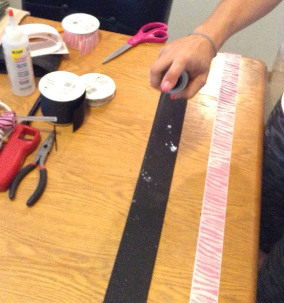 Use the tulip spray glitter and saturate the larger ribbon as desired.