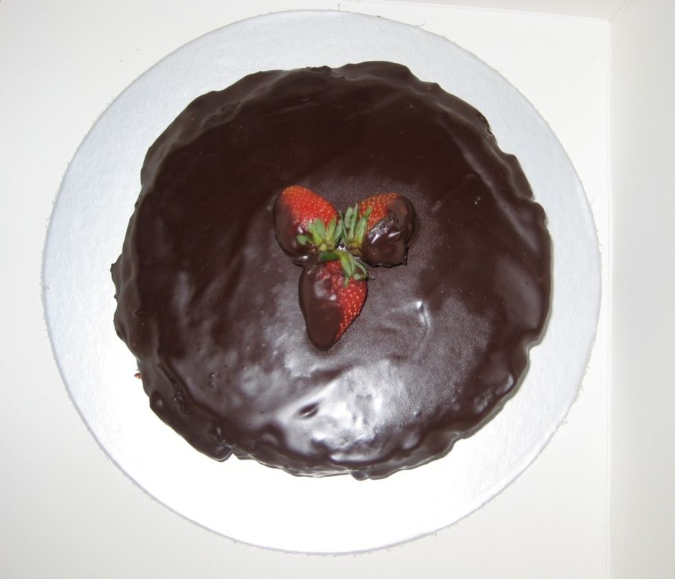 Use to decorate your birthday cake......