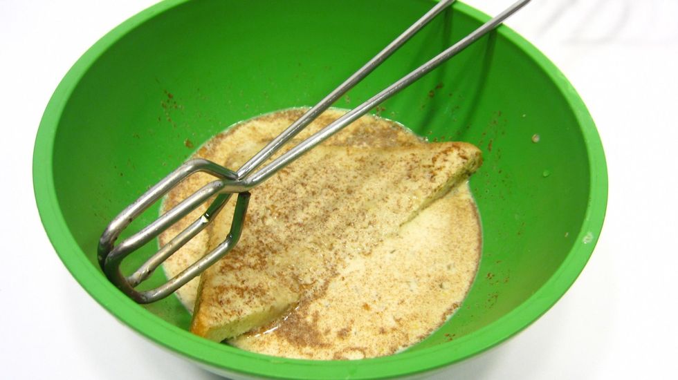 Use tongs like these to soak the bread in the egg milk mixture. Tongs will ensure that your hands don't get messy and not break the bread.