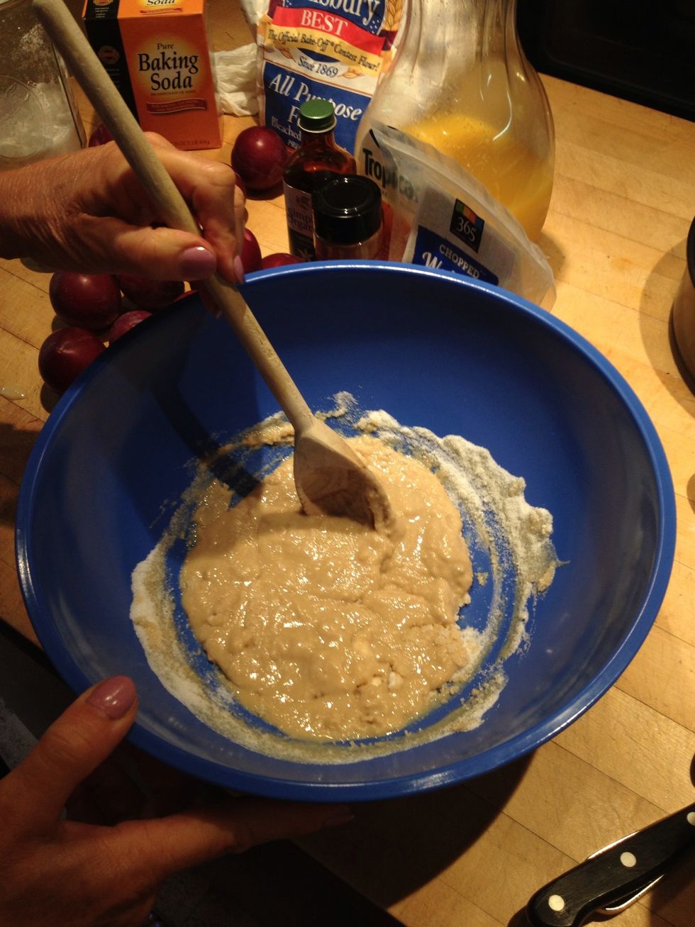 Using an electric mixer or a wooden spoon, mix well.