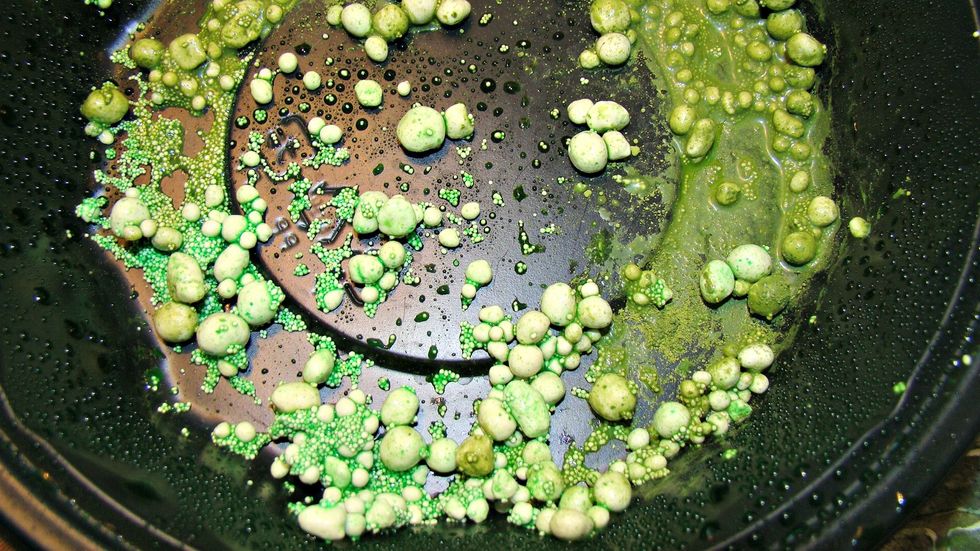 Using assorted sizes of Art Stones in a bowl, add your Coloration sprays and adhere with Mat Gel for some pretty texture underneath your flowers etc. , much like you see in the garden.