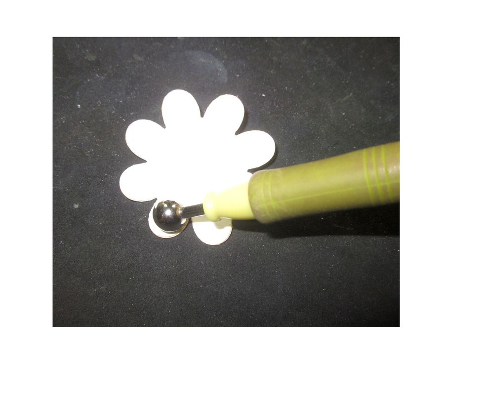 Using McGills Flower tools cup each of the petals upward,