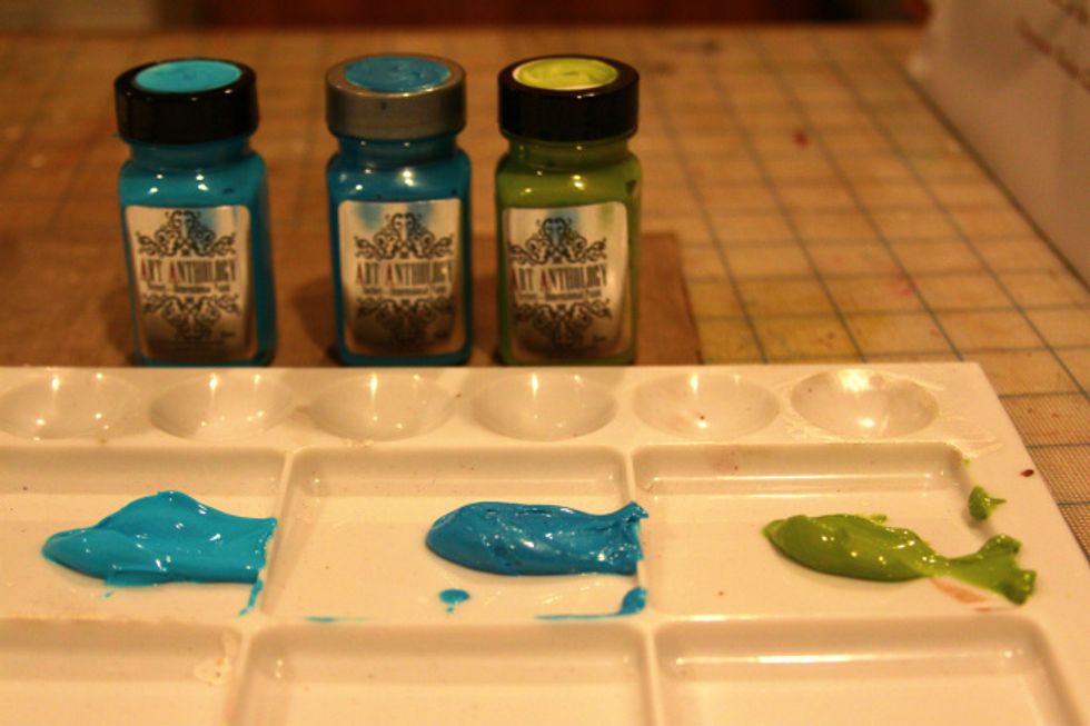 Using Sorbet and Velvets add some to a palette and thin with water