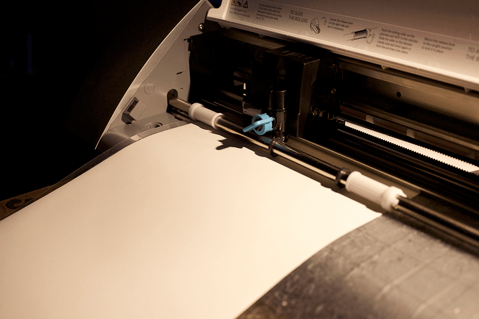 Using speed 8, thickness 9, and blade setting 2, I attached my MACal8900 Pro vinyl to a 12x12 cutting mat. Adjust rollers to the smallest setting. Use the "load mat" setting, not "load media!"