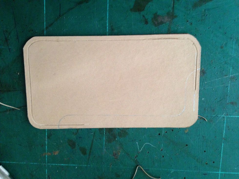 Using the pattern we mkse earlier trace the opening part of the case..