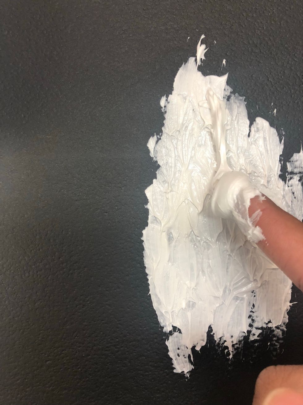 Using very thick layers of paste, create lines and dents similar to the pattern on a tree.