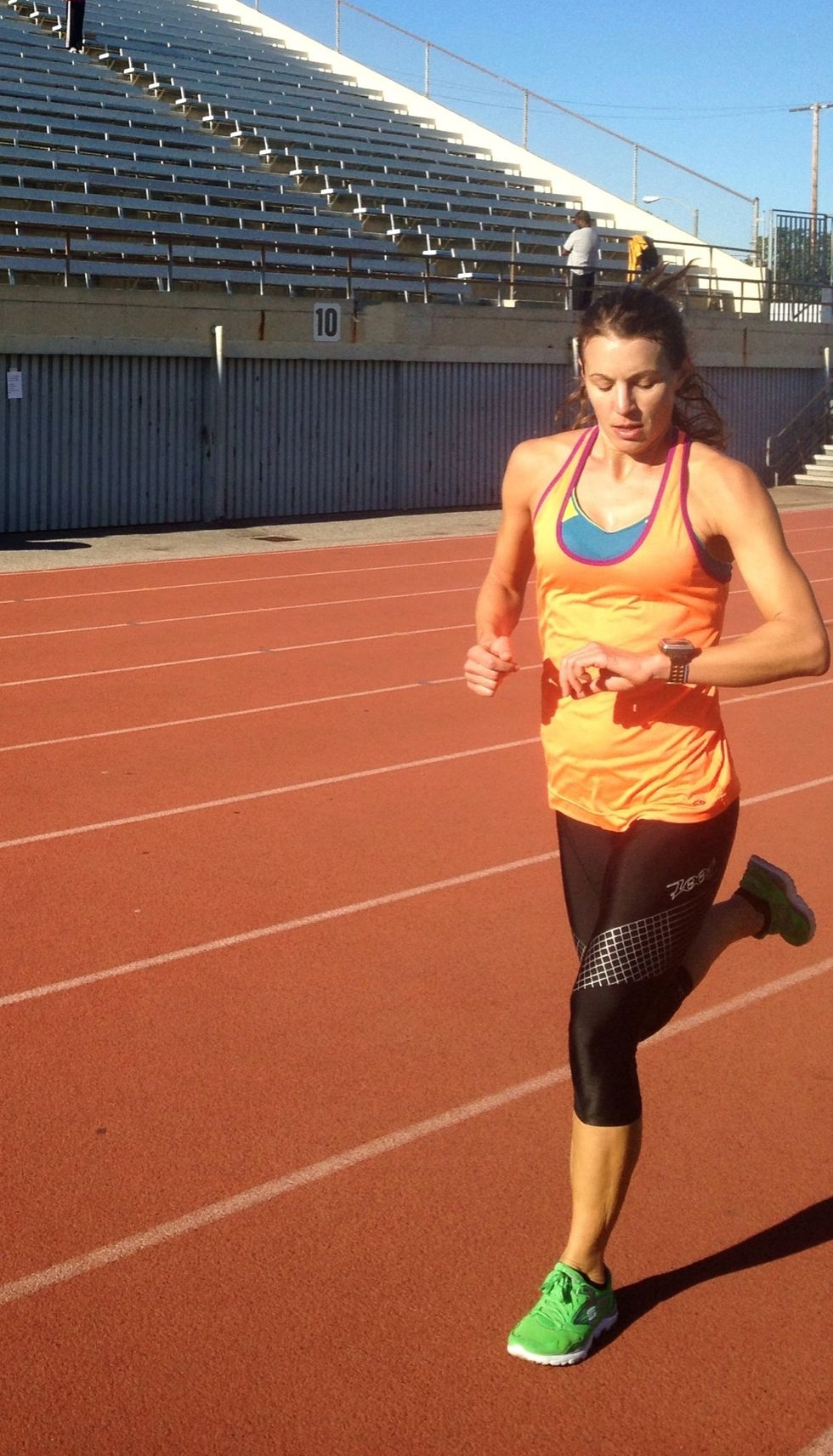 Using your foot pod to monitor cadence around 90 strides per minute will teach your body to run more efficiently. Using the HR Monitor keeps you from overworking or underworking.