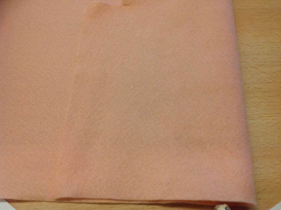 V\u00e4lj filttyg och vik det dubbelt.