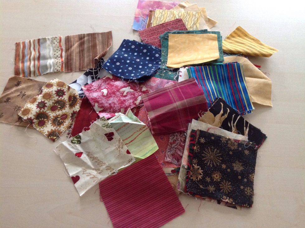 V\u00e4lj fyra tyglappar om du ska g\u00f6ra en grytlapp, \u00e5tta om du ska g\u00f6ra tv\u00e5 grytlappar.