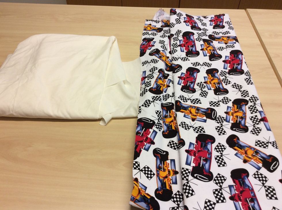 V\u00e4lj vilket tyg du vill ha till ytterp\u00e5sen.