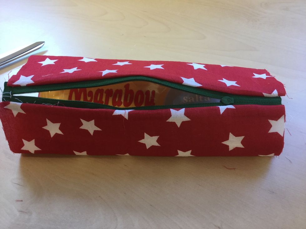 V\u00e4nd f\u00f6rsiktigt s\u00e5 det ser ut s\u00e5 h\u00e4r.