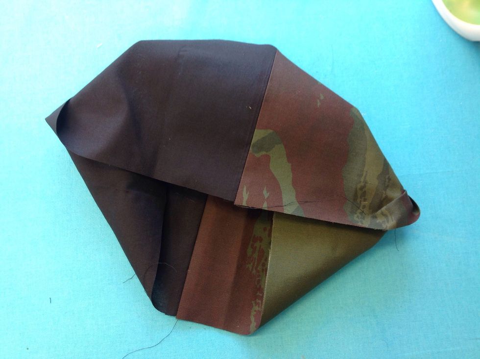 V\u00e4nd tuben ut och in.