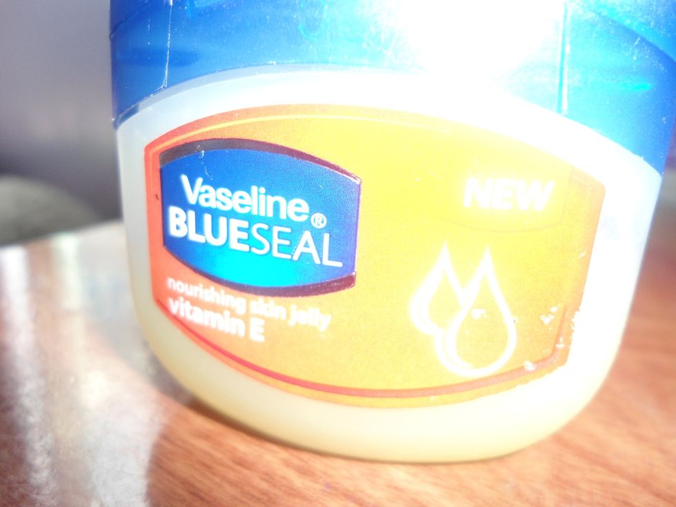 vaseline is the one u need... sorry about the bad lighting