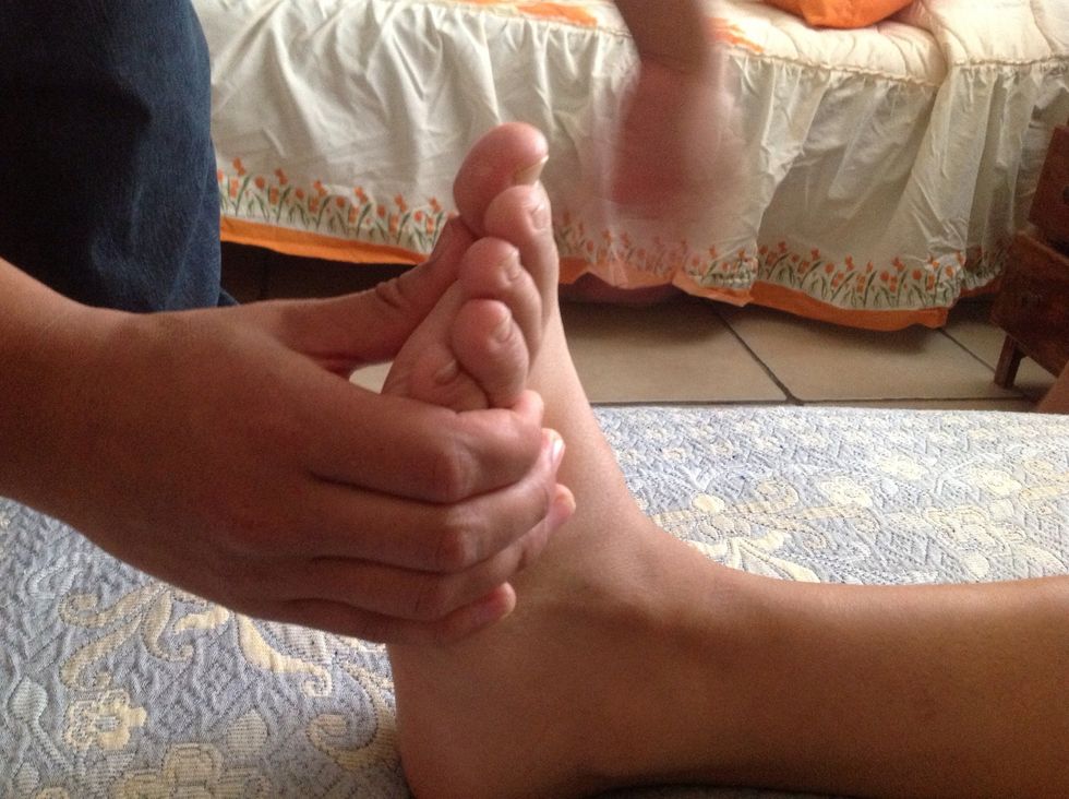 Verifique la dorsiflexi\u00f3n del tobillo.