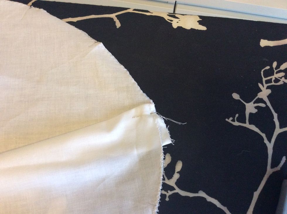 Vid ett av strecken viker du ett annat streck s\u00e5 det blir en dubbel vikning.