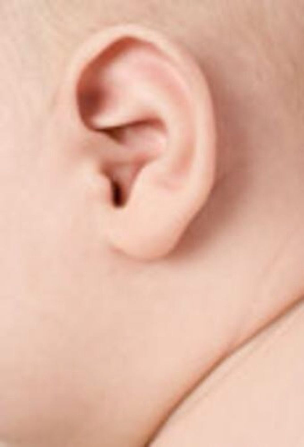 VIII. Nervio Craneal: Vestibulococlear Evaluaci\u00f3n de la audici\u00f3n. Conducci\u00f3n a\u00e9rea y \u00f3sea por medio de prueba de Rinne y lateralizaci\u00f3n con la prueba de Weber.