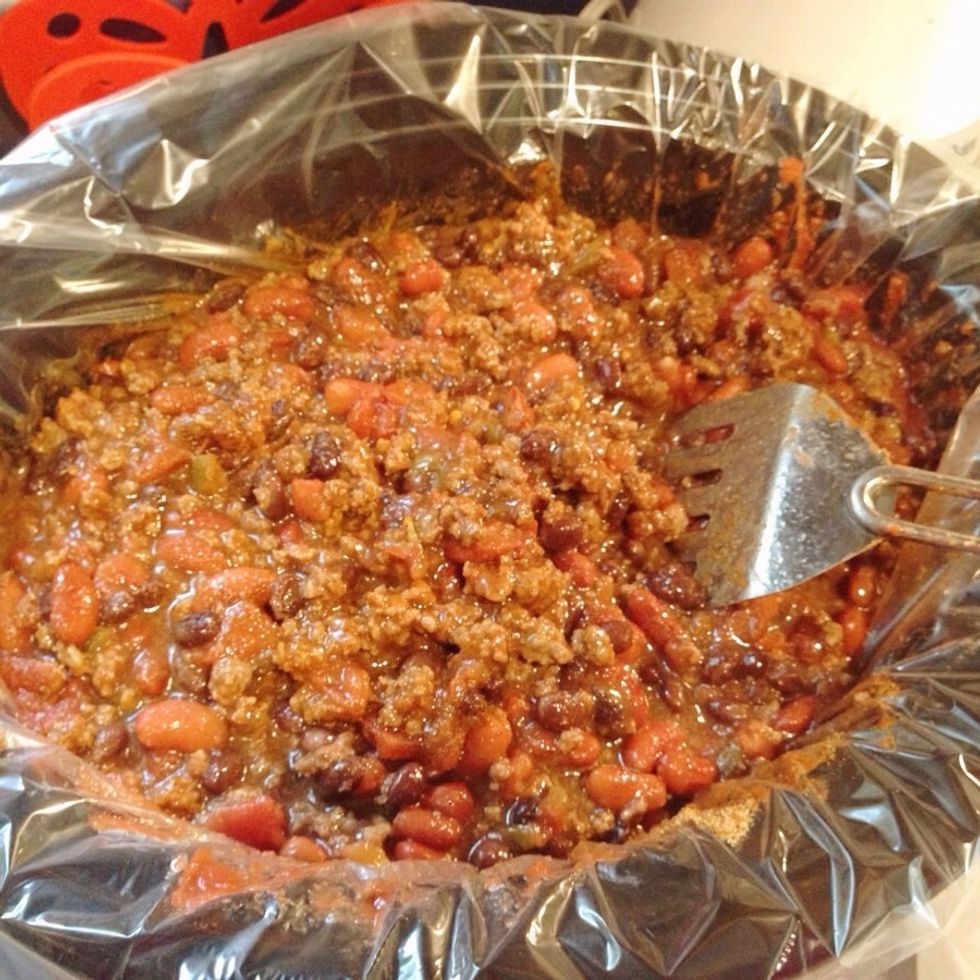 Viola!! Totally looks like real chili!  Well it is real chili... Real not-too-spicy-because-we-are-boring chili. I promise it'll still taste good!