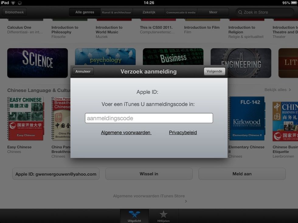 Voeg  je code in, tap op 'volgende'.  De auteur ontvangt je aanmelding. Ga naar de iTunesU-app, cursusicoon verschijnt. Wacht tot bevestiging. (De auteur is niet altijd online) Heb geduld!