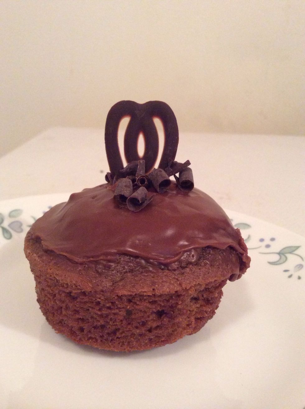 Voil\u00e0! Nutella Muffins with Nutella Glaze Icing. You can add sprinkles or whatever you'd like for decoration. Let me know what you think of it!