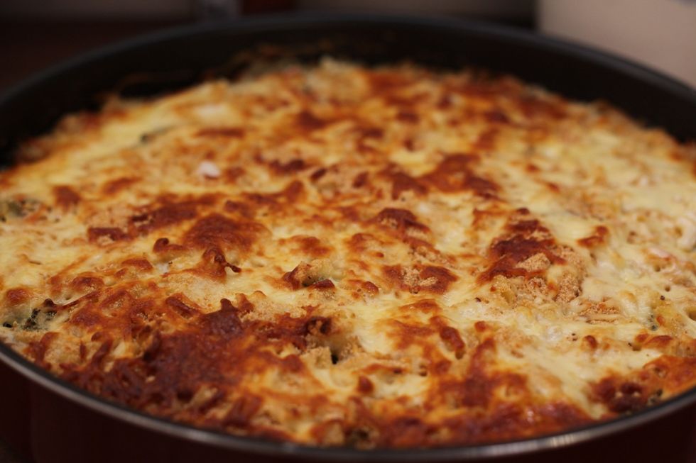 Voila! Crunchy top and bottom layer with a soft, creamy vegetarian layer centre. As we mentioned 20-30 minutes. We cooked for 30 mins, as with most of our food, we like it on the overcooked side.