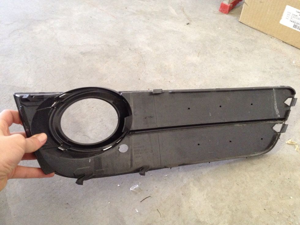 Voila! Panel off with all clips still intact.