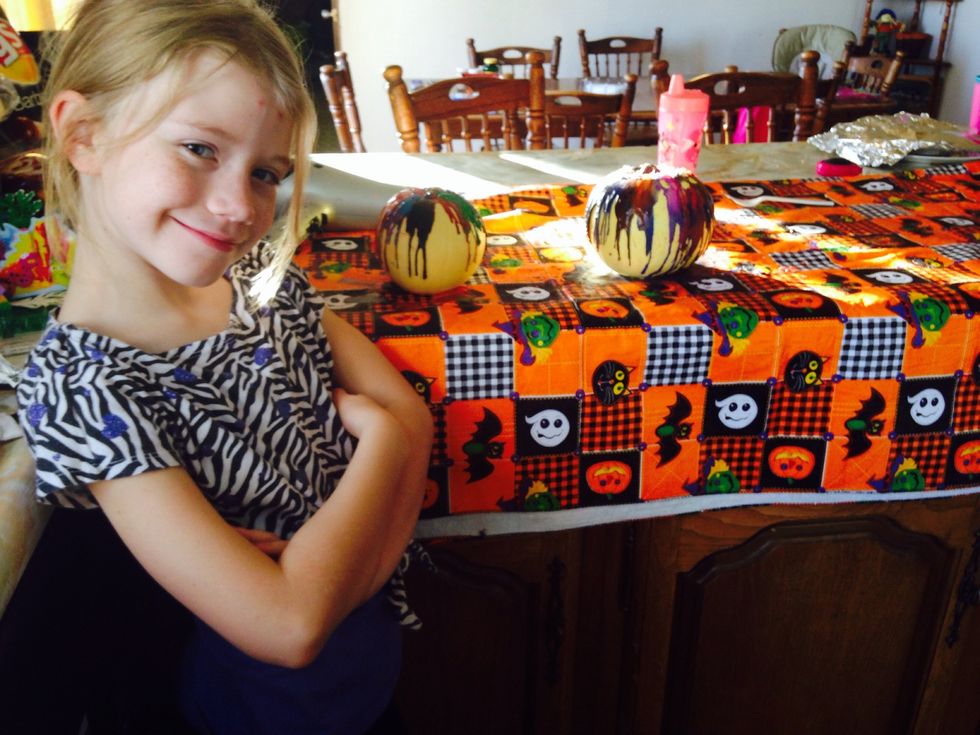Voila! Pose like a cool girl next to your color'fall' creation!