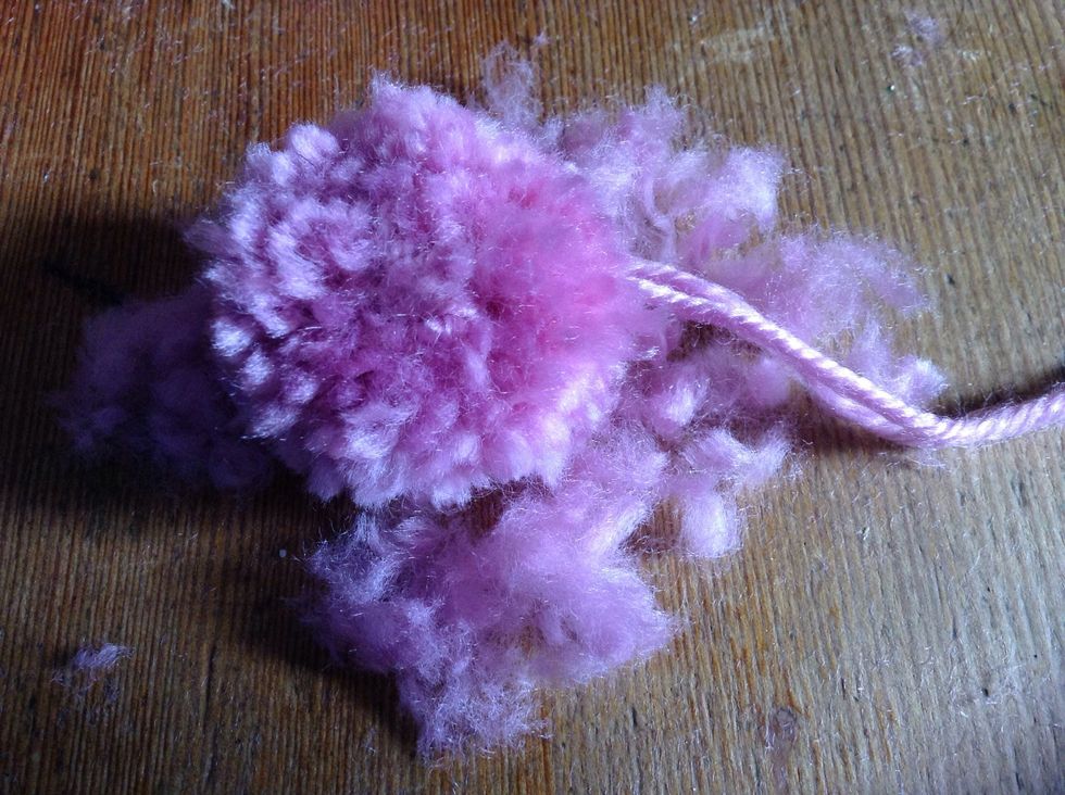 Voila your own home-made Pom-pom you can use it to decorate and craft. Enjoy!