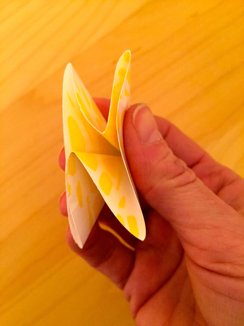 Voila. Your triangle shape.