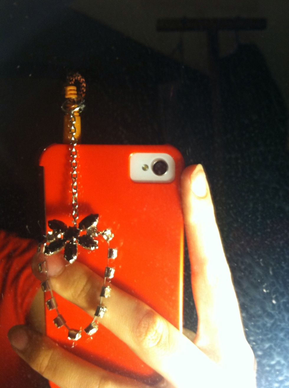 Vualla!This is what it should look like in the end. Enjoy! Hope you like my tutorial follow for more!