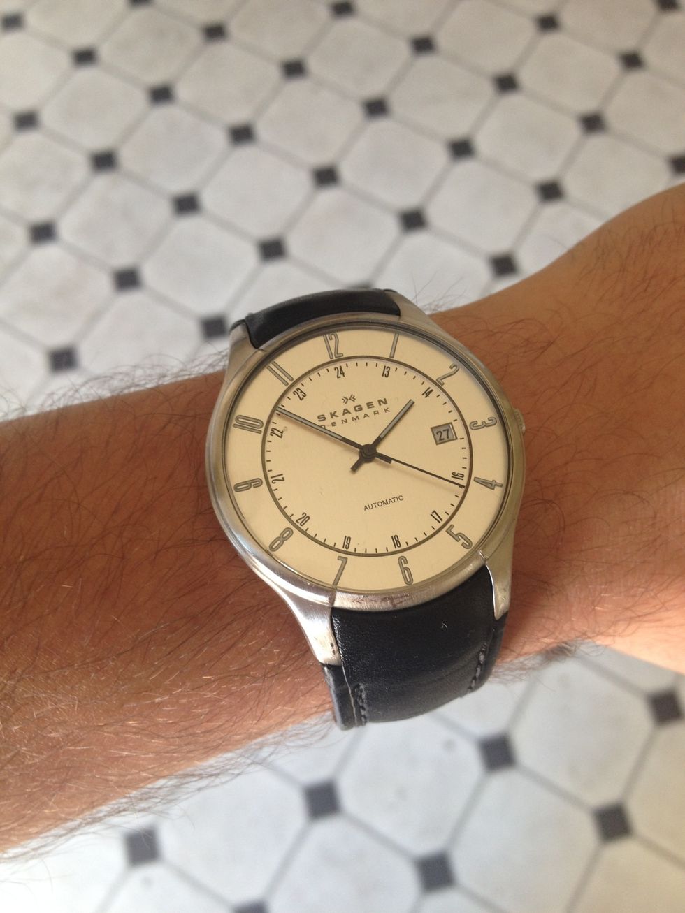 Wait a few minute for the water and soap to loosen up your filth.