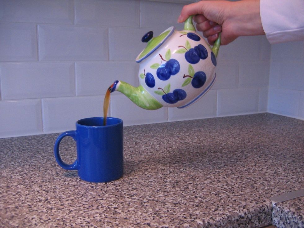 Wait a few minutes before pouring yourself a mug of tea.