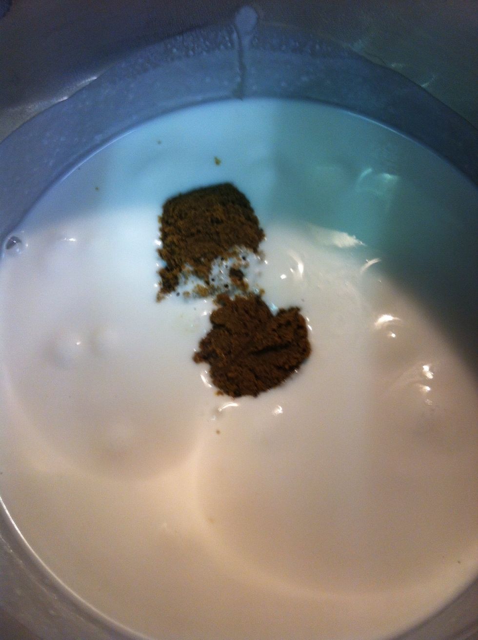 Wait until coconut milk starting heat and u can smell it then put green curry paste