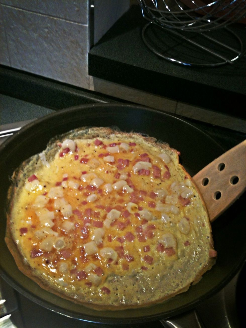 Wait until the base of the Frittata is well cooked