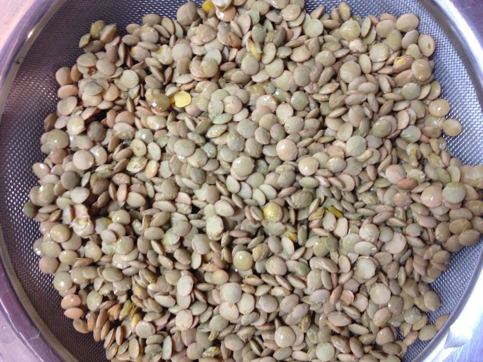 Wash 1.5 cups of green lentils