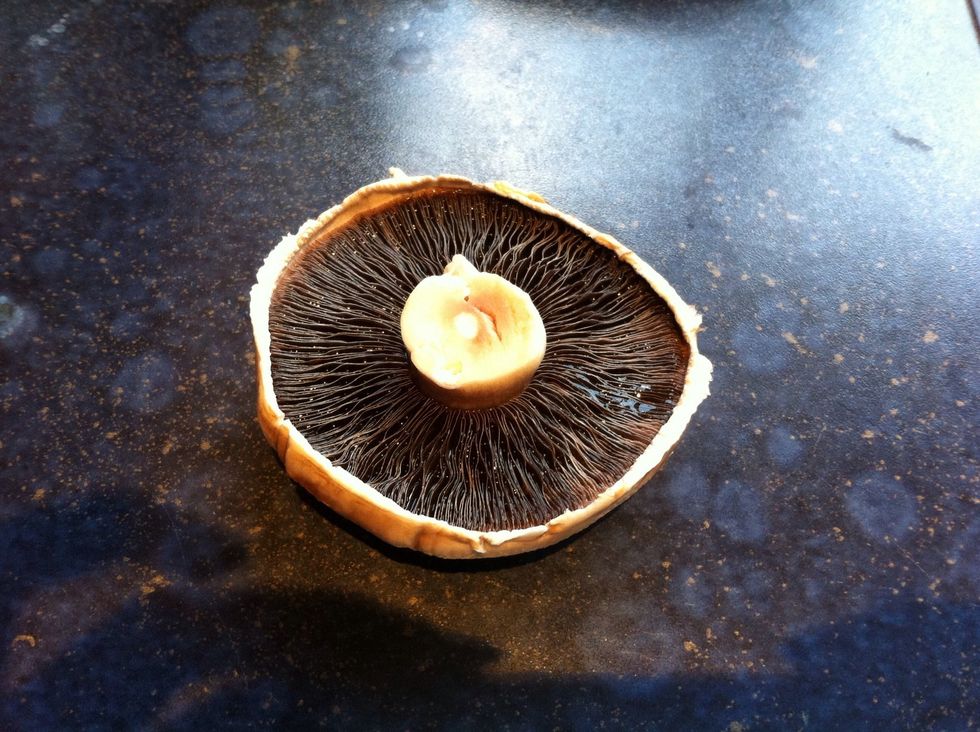 Wash and dry the mushrooms