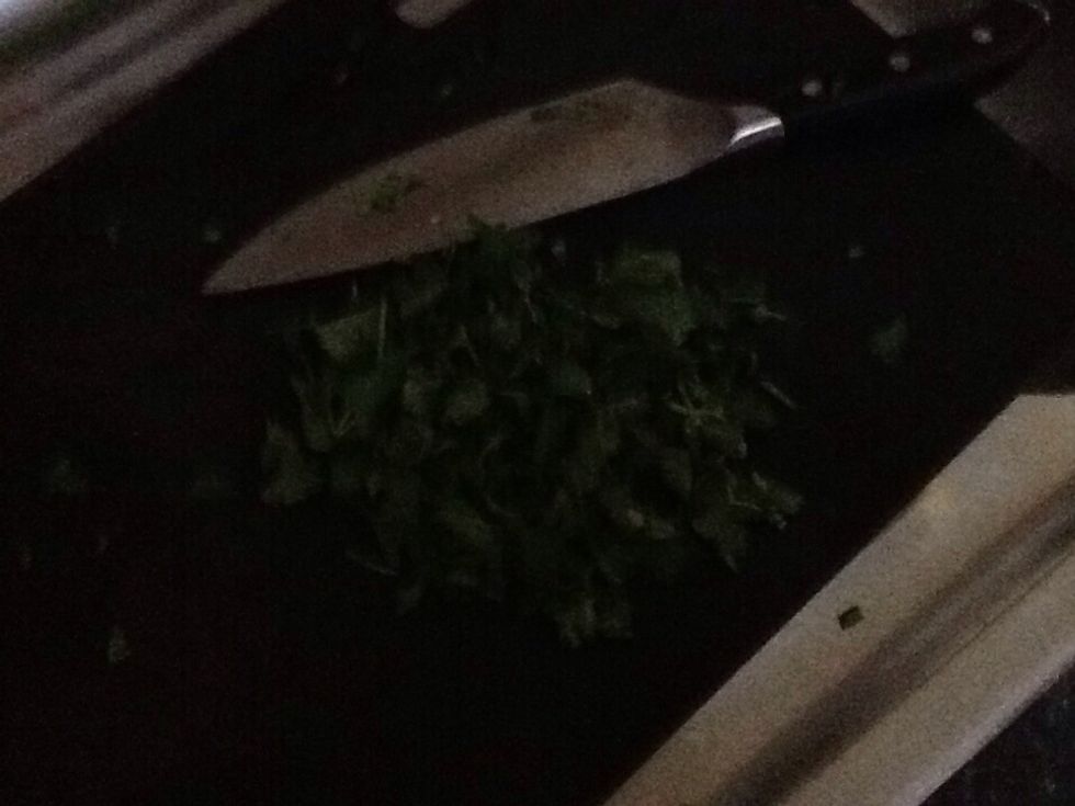 Wash coriander and finely chop.