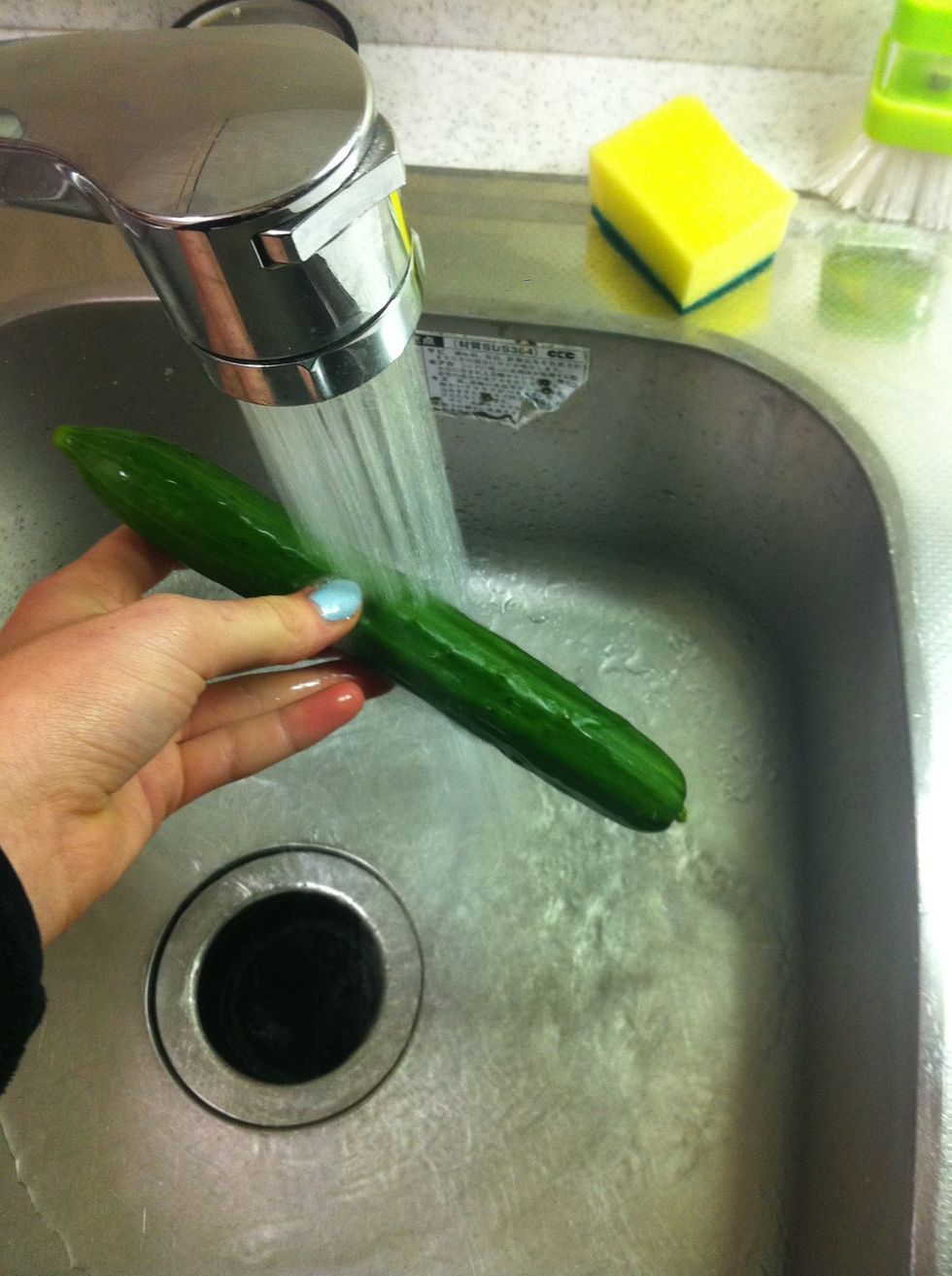 Wash cucumber