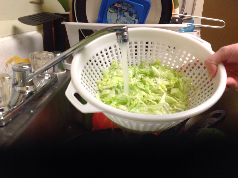 Wash lettuce