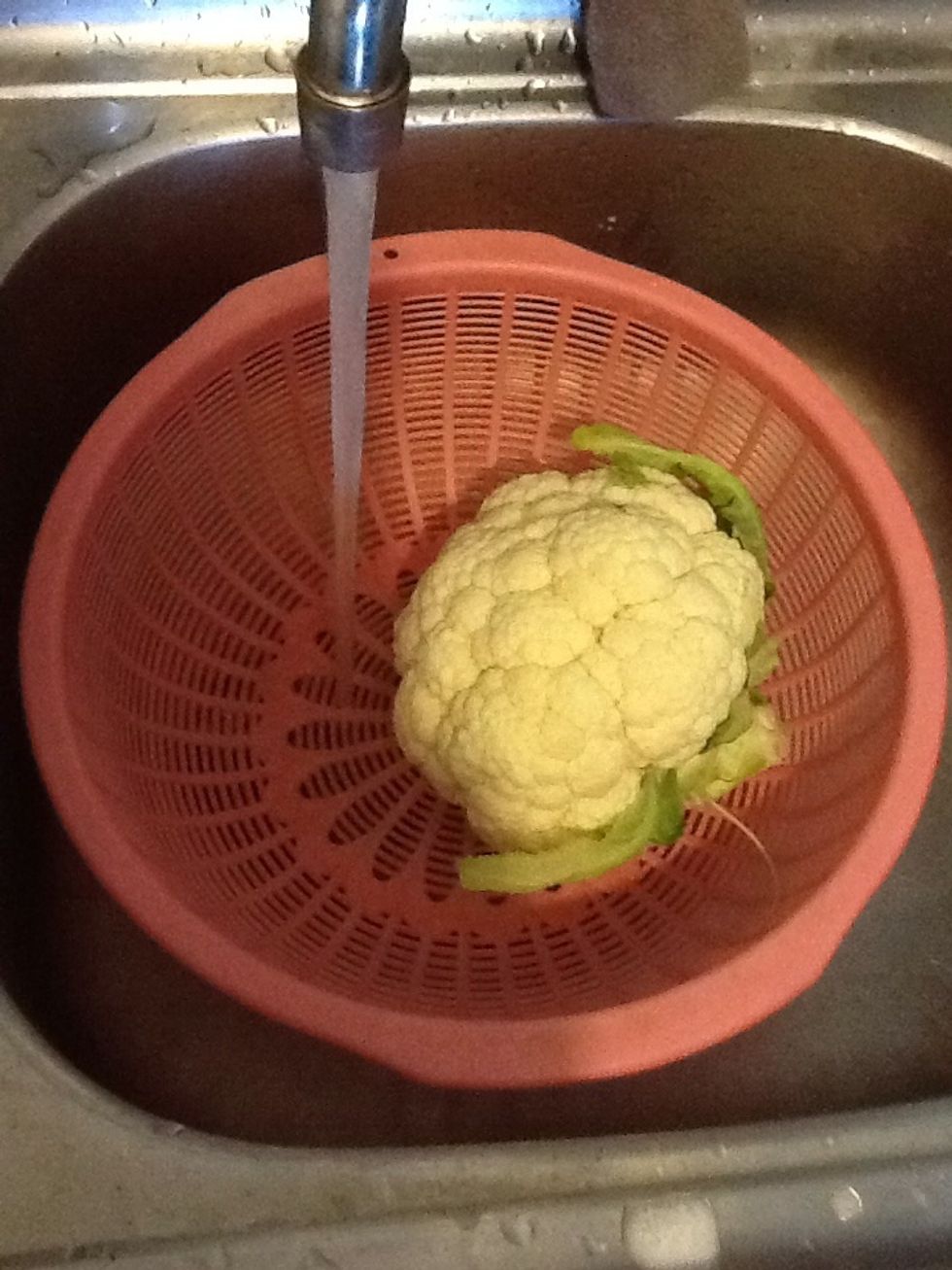 Wash the cauliflower.....